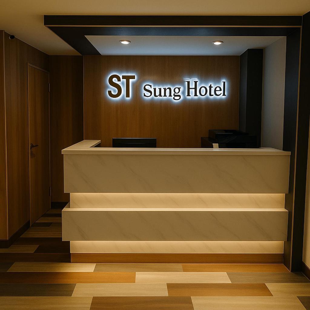 גאושיונג Sung Tai Hotel מראה חיצוני תמונה