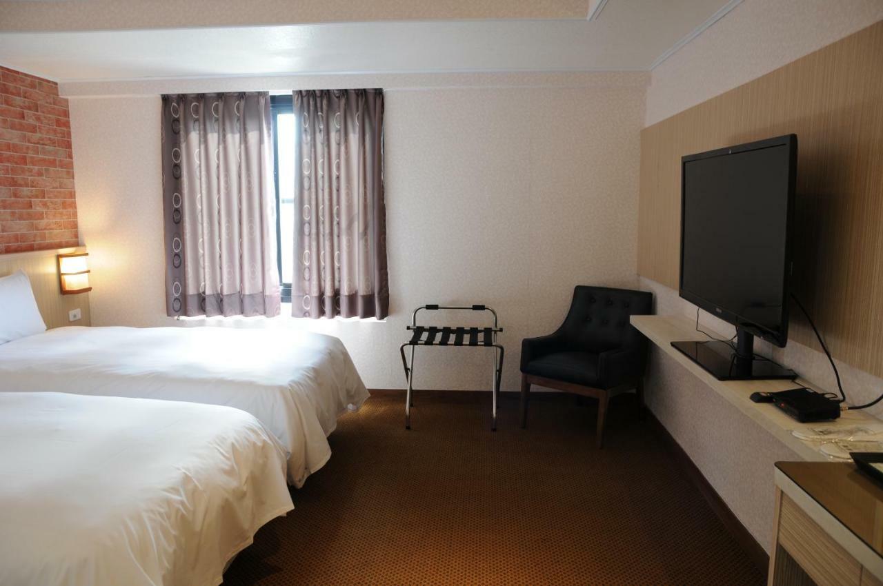 גאושיונג Sung Tai Hotel מראה חיצוני תמונה