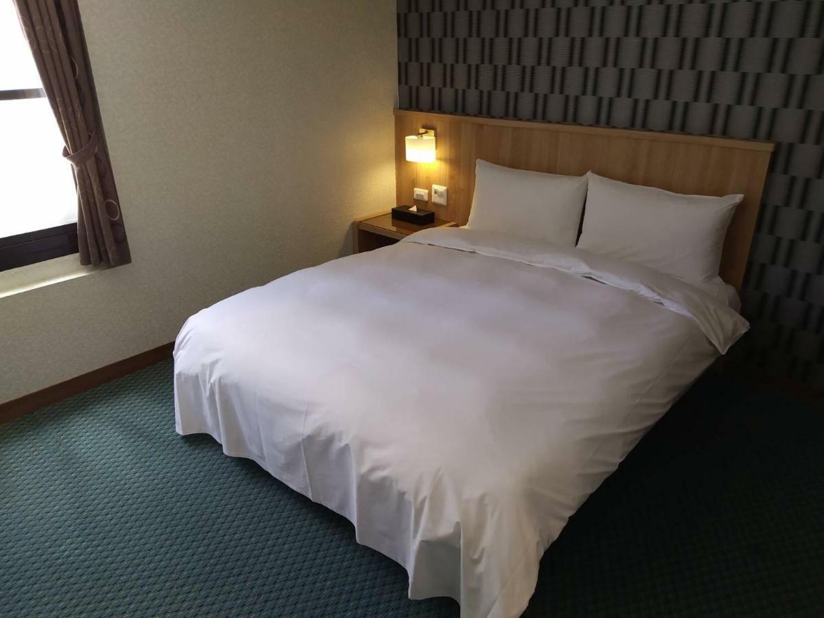גאושיונג Sung Tai Hotel מראה חיצוני תמונה