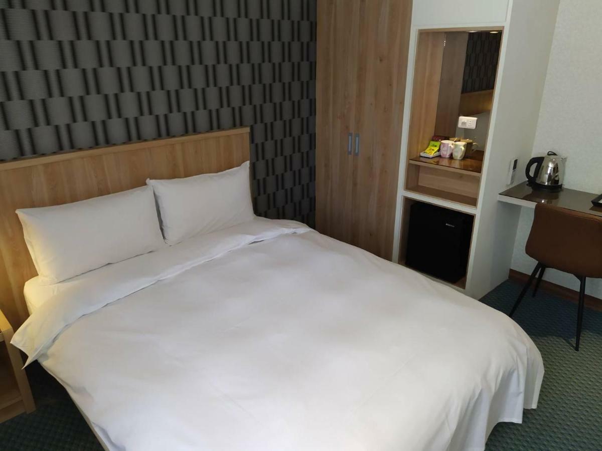 גאושיונג Sung Tai Hotel מראה חיצוני תמונה