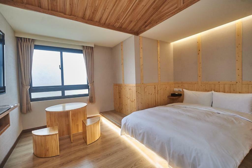גאושיונג Sung Tai Hotel מראה חיצוני תמונה